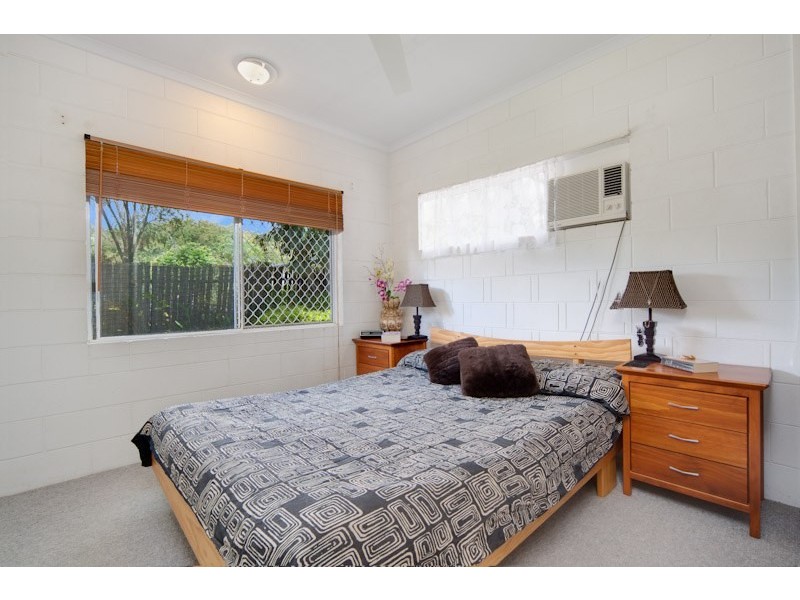 Unit 2/21 Nesbit Street, Whitfield QLD 4870