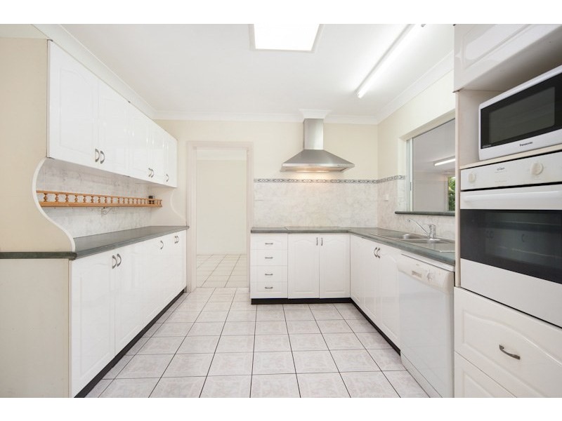 18 Cayley Street, Trinity Beach QLD 4879