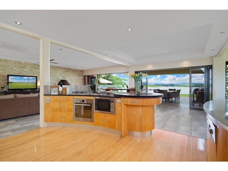 Lot 221 /  Pelican Road, Tinaroo QLD 4872