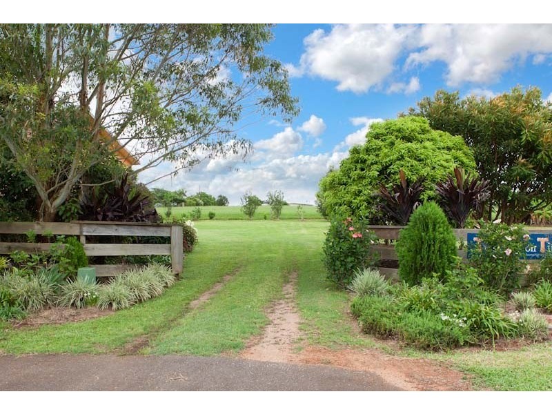Lot 221 /  Pelican Road, Tinaroo QLD 4872