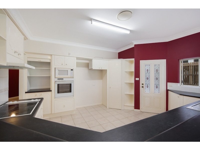 90 Jungara Road, Redlynch QLD 4870