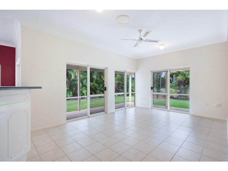 90 Jungara Road, Redlynch QLD 4870