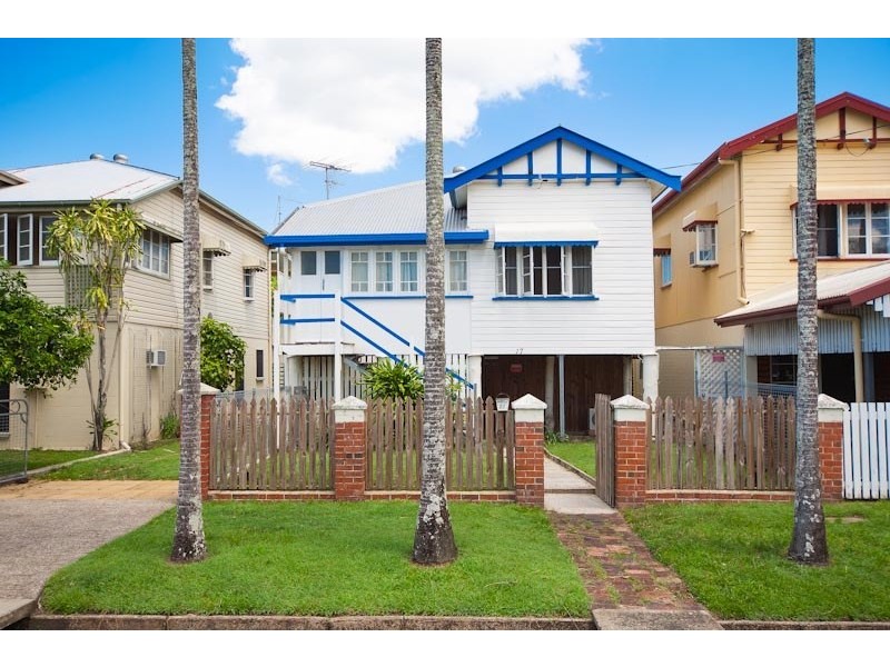 17 Victoria Street, Parramatta Park QLD 4870