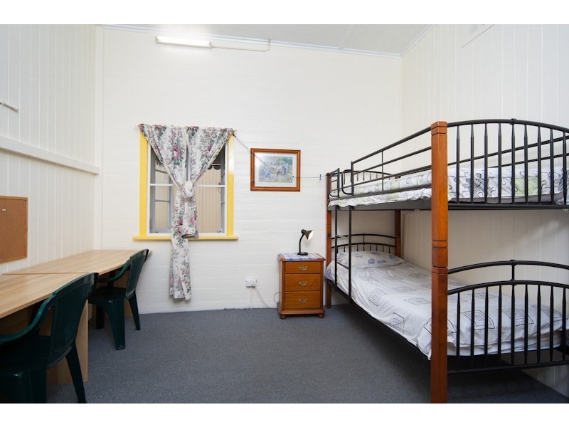 17 Victoria Street, Parramatta Park QLD 4870