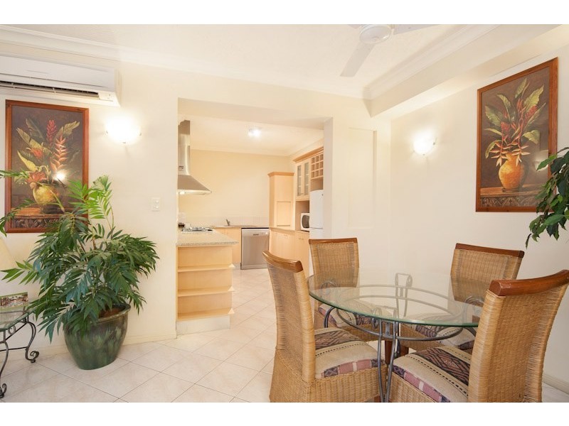 Unit 1618/2 Greenslopes Street, Cairns North QLD 4870