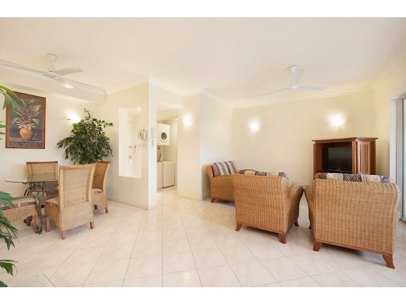 Unit 1618/2 Greenslopes Street, Cairns North QLD 4870