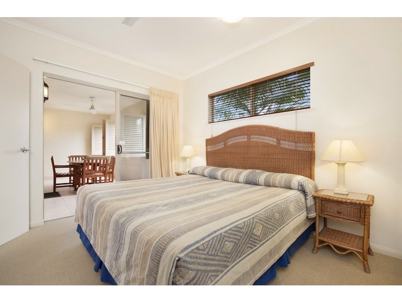 Unit 1618/2 Greenslopes Street, Cairns North QLD 4870