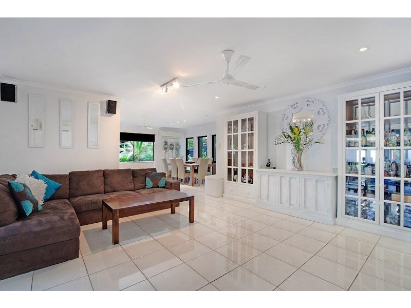 1 View Street, Brinsmead QLD 4870