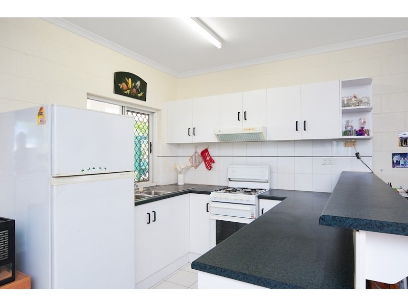 Unit 2/5 Julia Percy Close, Bentley Park QLD 4869