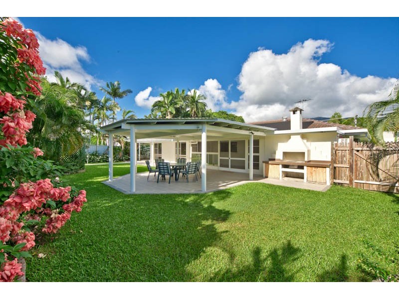18 Cayley Street, Trinity Beach QLD 4879