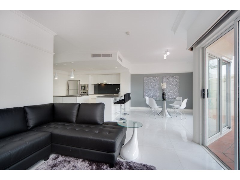 Unit 4/73 Spence Street, Cairns City QLD 4870