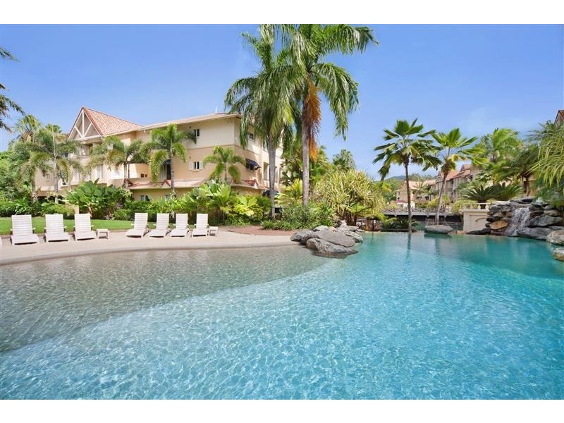 Unit 309/2 Greenslopes Street, Cairns North QLD 4870