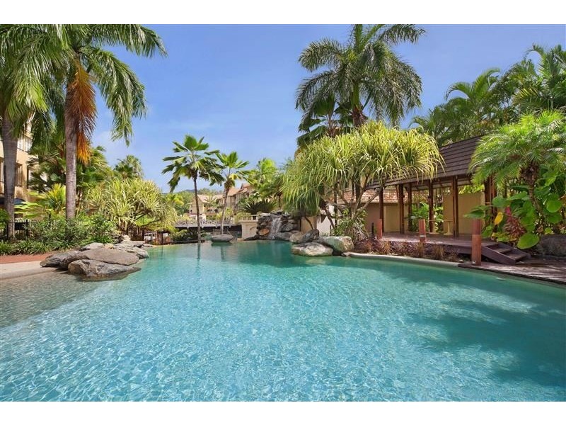 Unit 309/2 Greenslopes Street, Cairns North QLD 4870