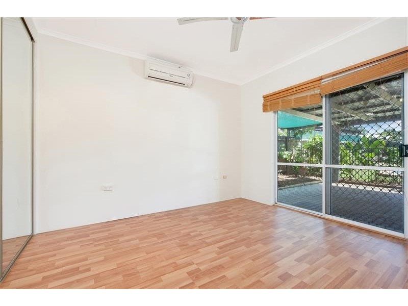 6 Tristania Street, Holloways Beach QLD 4878