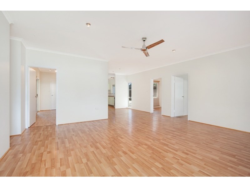 6 Tristania Street, Holloways Beach QLD 4878