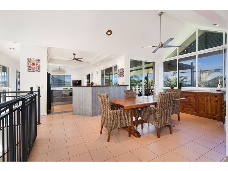 32 Hutchinson Street, Edge Hill QLD 4870