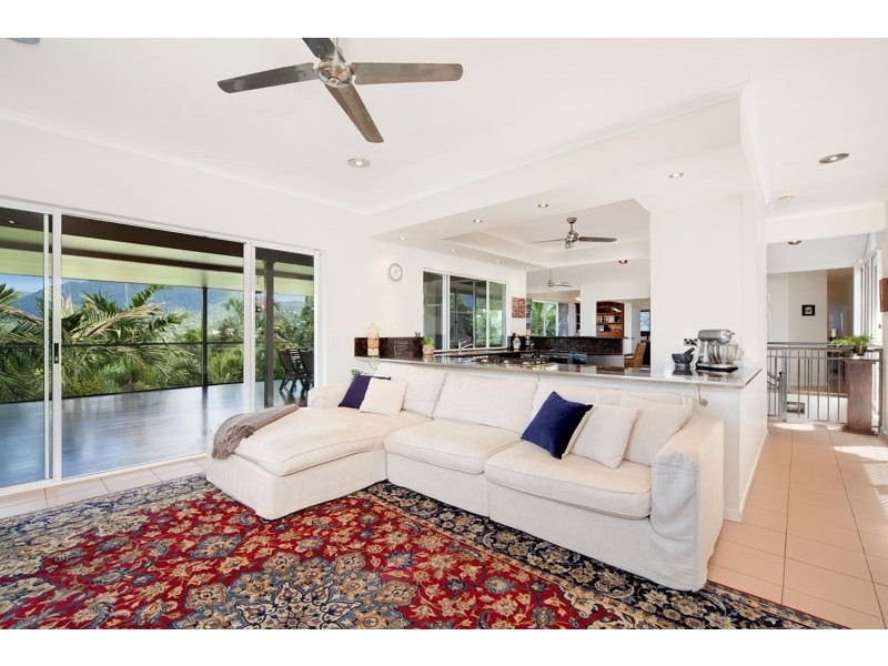 32 Hutchinson Street, Edge Hill QLD 4870