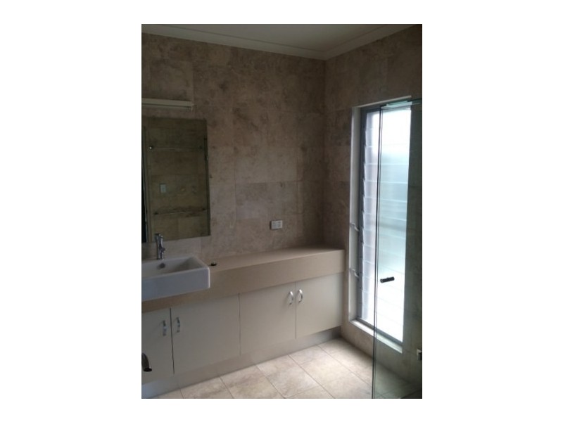 137 Collins Avenue, Edge Hill QLD 4870