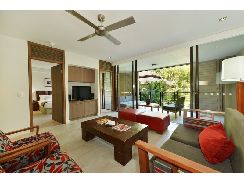 1 Triton Street, Palm Cove QLD 4879