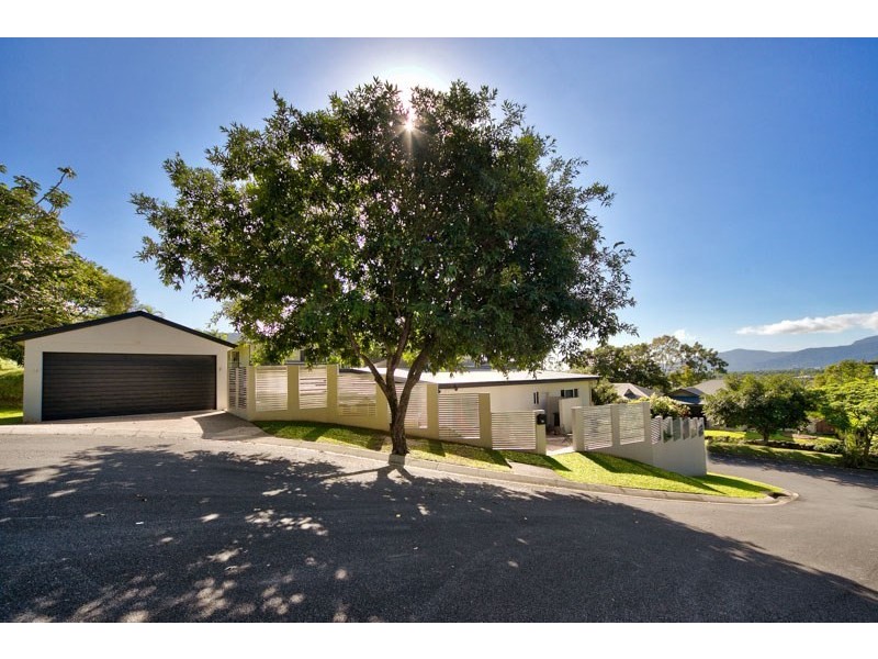 2 Carmelo Close, Whitfield QLD 4870