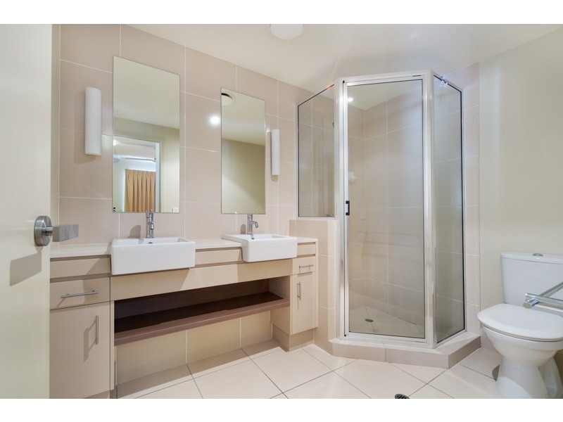 Unit 323/12 Gregory Street, Westcourt QLD 4870