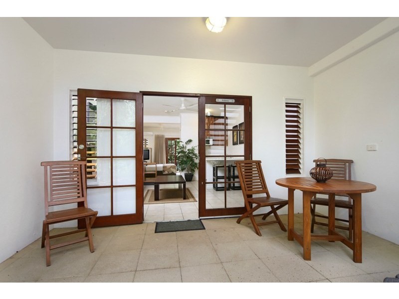 Unit 3/10-14 Harpa Street, Palm Cove QLD 4879
