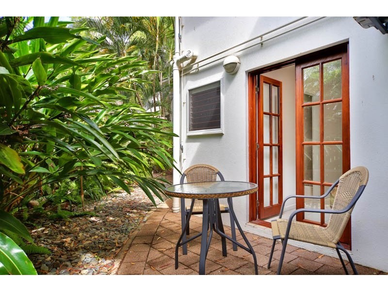 Unit 3/10-14 Harpa Street, Palm Cove QLD 4879