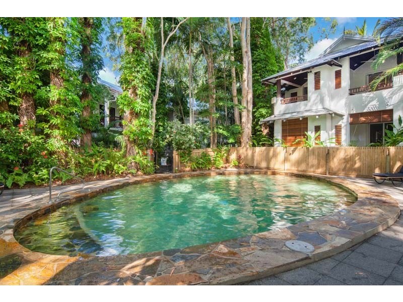 Unit 3/10-14 Harpa Street, Palm Cove QLD 4879