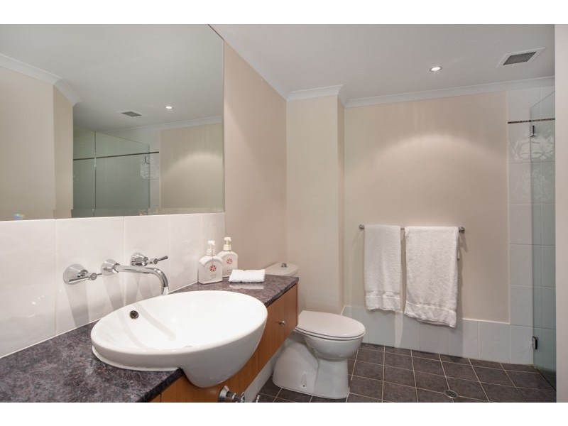 Unit 42/9 Veivers Road, Palm Cove QLD 4879