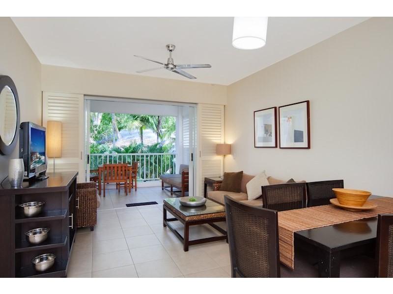 123 Williams Esplanade, Palm Cove QLD 4879