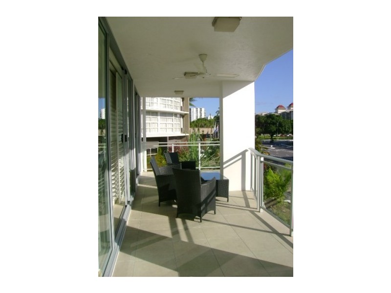 Unit 201/114 Abbott Street, Cairns City QLD 4870