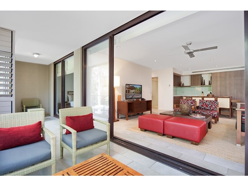 Unit 212/5 Triton Street, Palm Cove QLD 4879