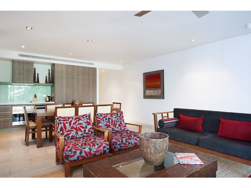 Unit 212/5 Triton Street, Palm Cove QLD 4879