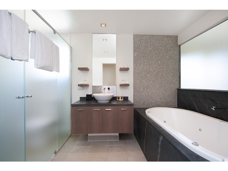 Unit 212/5 Triton Street, Palm Cove QLD 4879