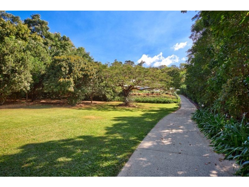 135 – 137 Harvey Road, Redlynch QLD 4870