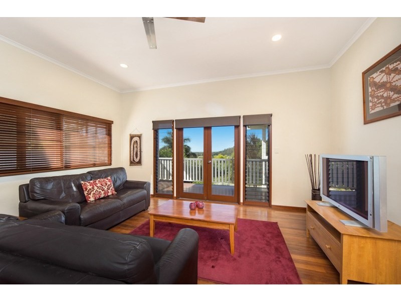 135 – 137 Harvey Road, Redlynch QLD 4870