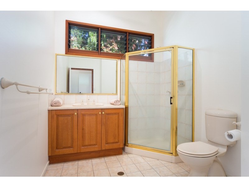 135 – 137 Harvey Road, Redlynch QLD 4870