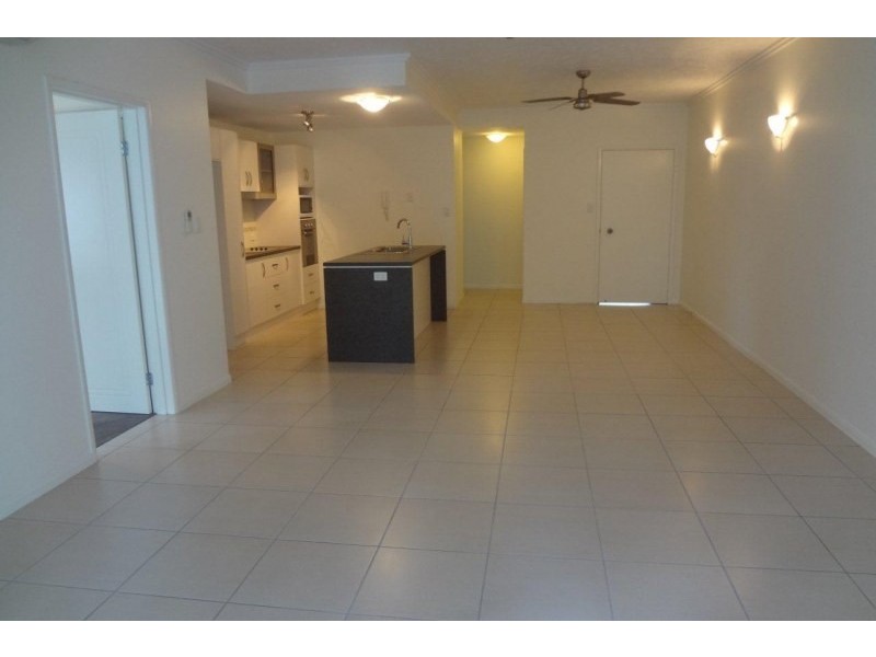 Unit 12/9 – 11 Mclean Street, Cairns QLD 4870