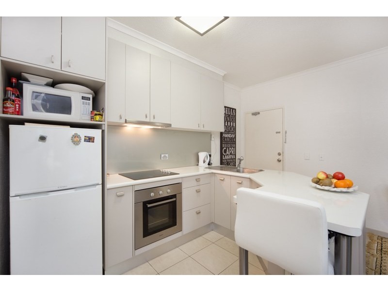 Unit 103/6 Triton Street, Palm Cove QLD 4879