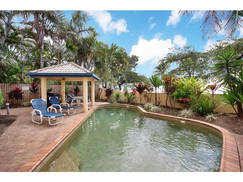 Trinity Beach QLD 4879