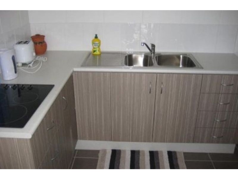 Unit 2/61 Charles Street, Parramatta Park QLD 4870