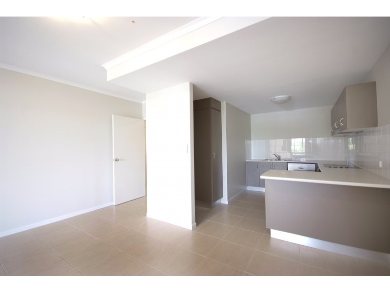 Unit 306/335 Lake Street, Cairns North QLD 4870