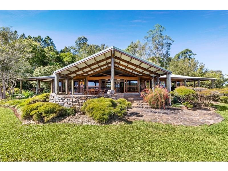 7 Spry Close, Lake Tinaroo QLD 4872