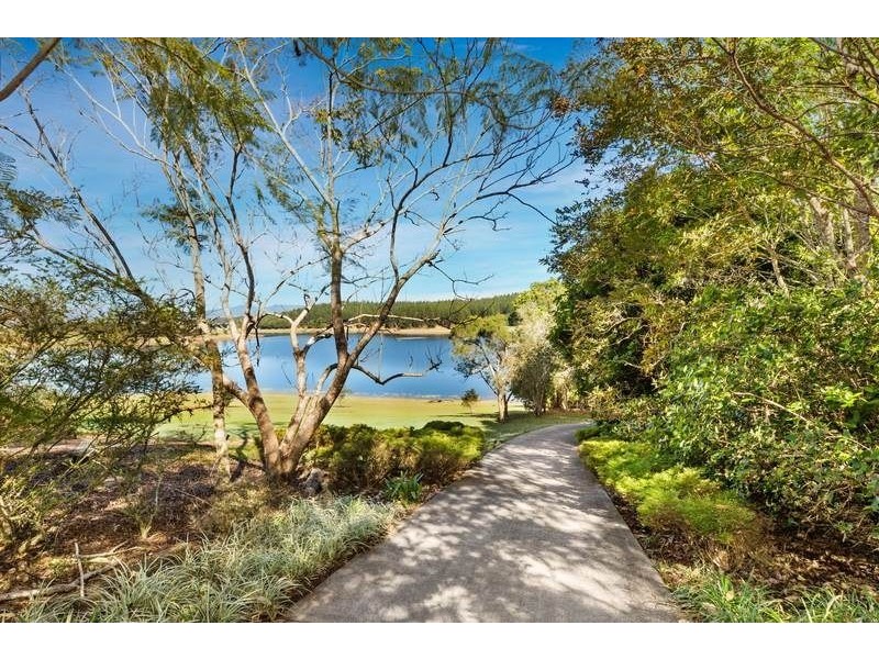 7 Spry Close, Lake Tinaroo QLD 4872