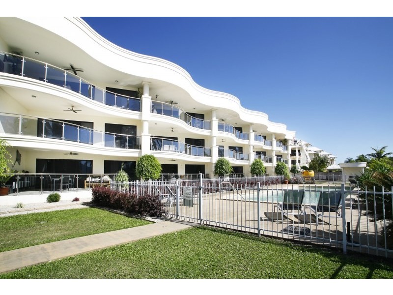 Unit 14/291 The Esplanade, Cairns North QLD 4870