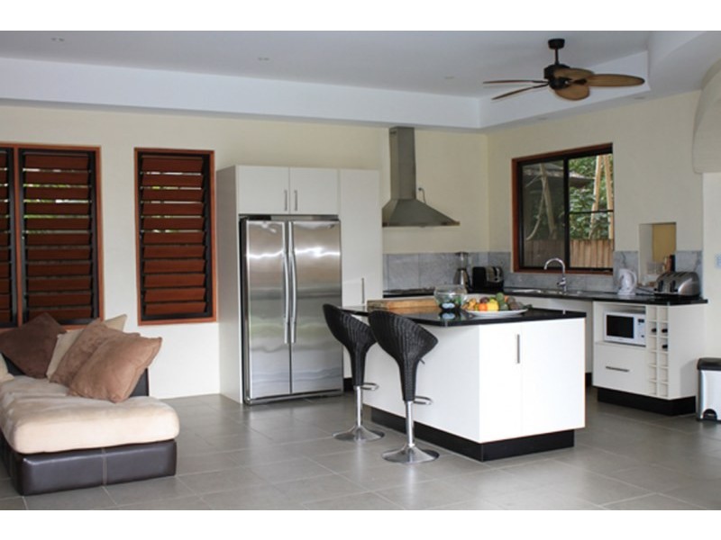 19 Barrier Street, Port Douglas QLD 4877