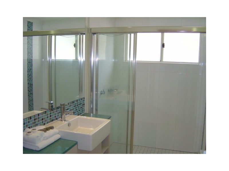 2 Langley Road, Port Douglas QLD 4877