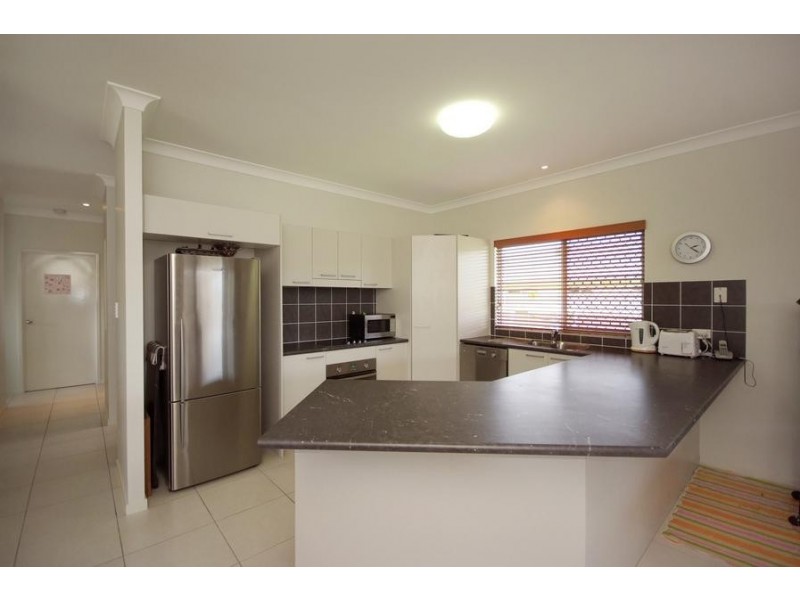 4 Disney Street, White Rock QLD 4868