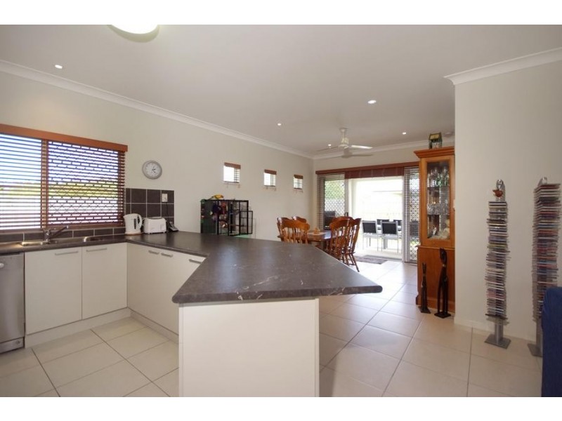 4 Disney Street, White Rock QLD 4868