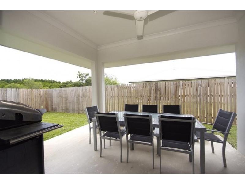 4 Disney Street, White Rock QLD 4868
